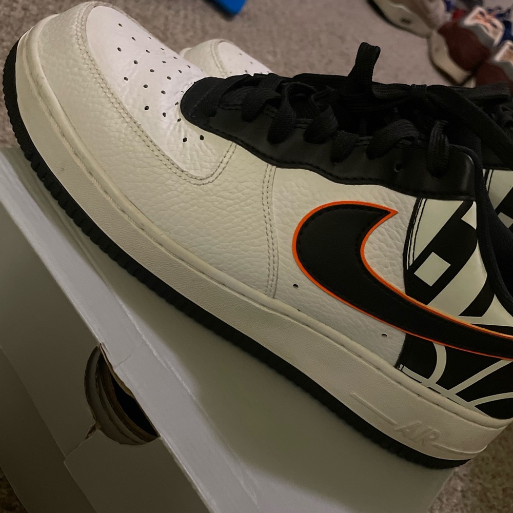 Nike Air Force 1